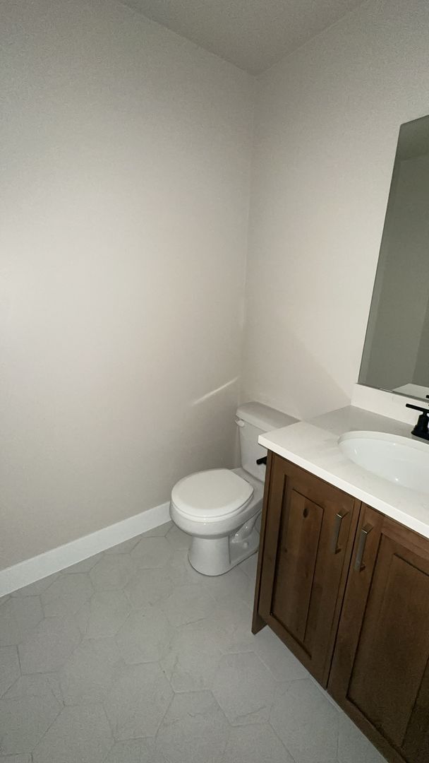 Building Photo - 3143 E Thorley Dr