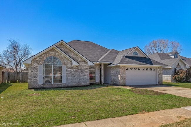 Building Photo - Beautiful South Bossier Southgate Estates ...