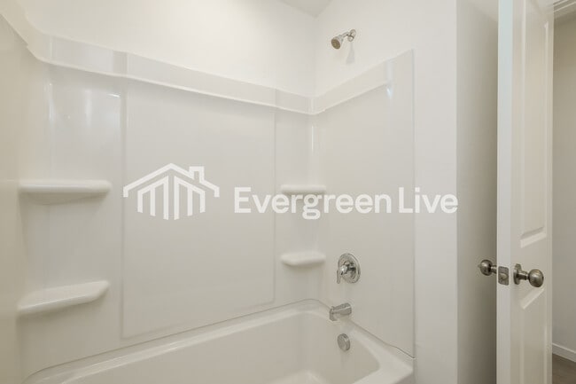 Building Photo - 12532 Huntington Rdg Wy