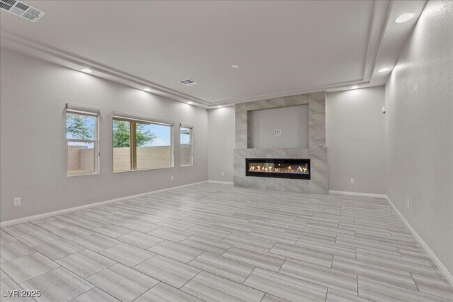 Building Photo - 716 Eros Ct