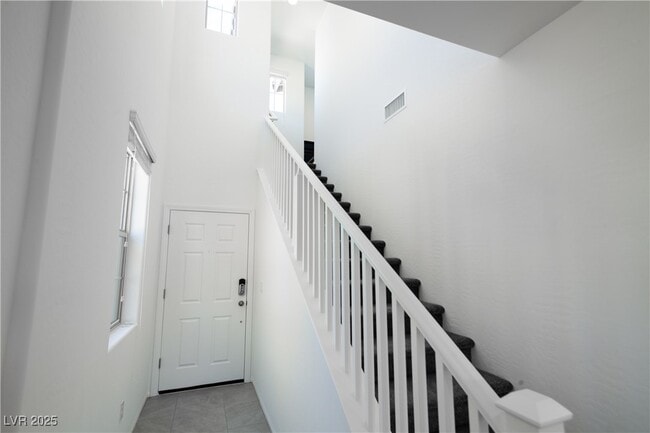 Building Photo - 5421 Scotch Cap Dr