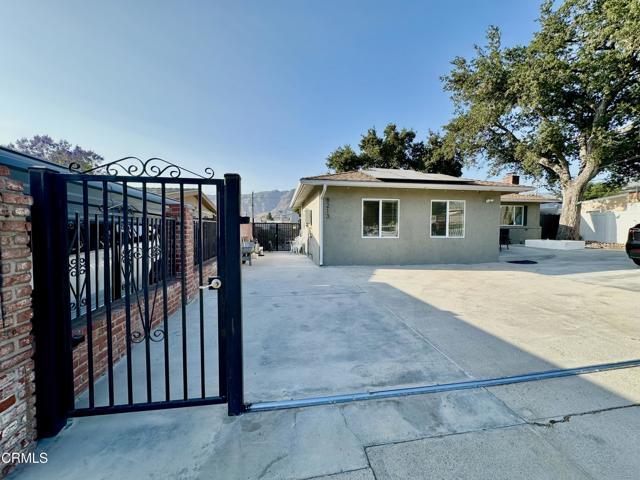 Primary Photo - 8213 Oswego St