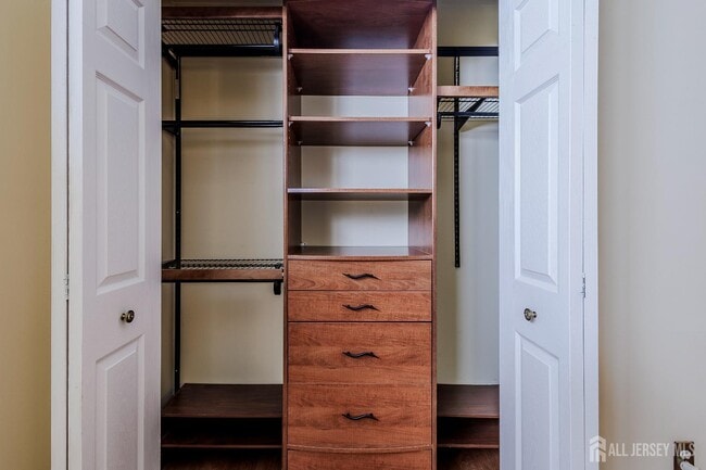 Building Photo - 412 Hawkshead Way