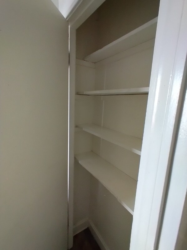 Building Photo - 823 S 2nd St