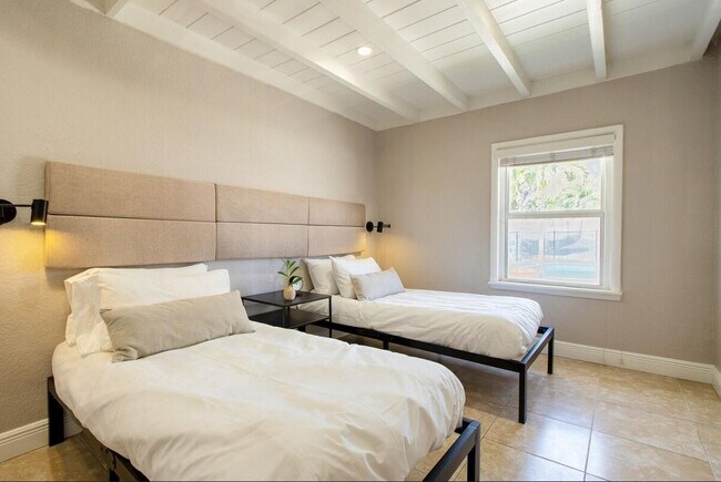 Building Photo - 1501 N Fort Lauderdale Beach Blvd