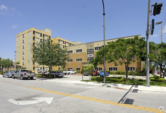 Building Photo - Vernon Ashley Plaza