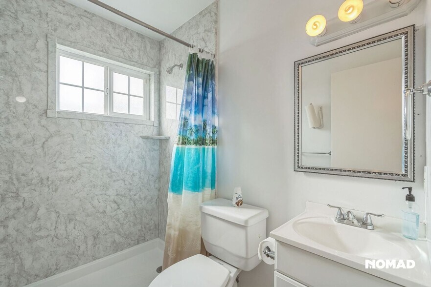 Building Photo - 5450 Scenic Ave