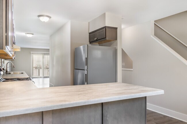 Building Photo - 533 Misty Meadow Blvd