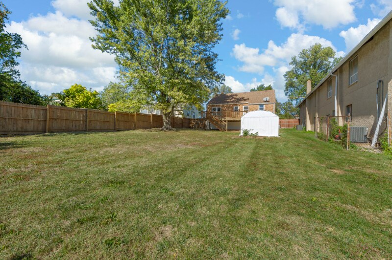 Building Photo - 10310 Lackland Rd