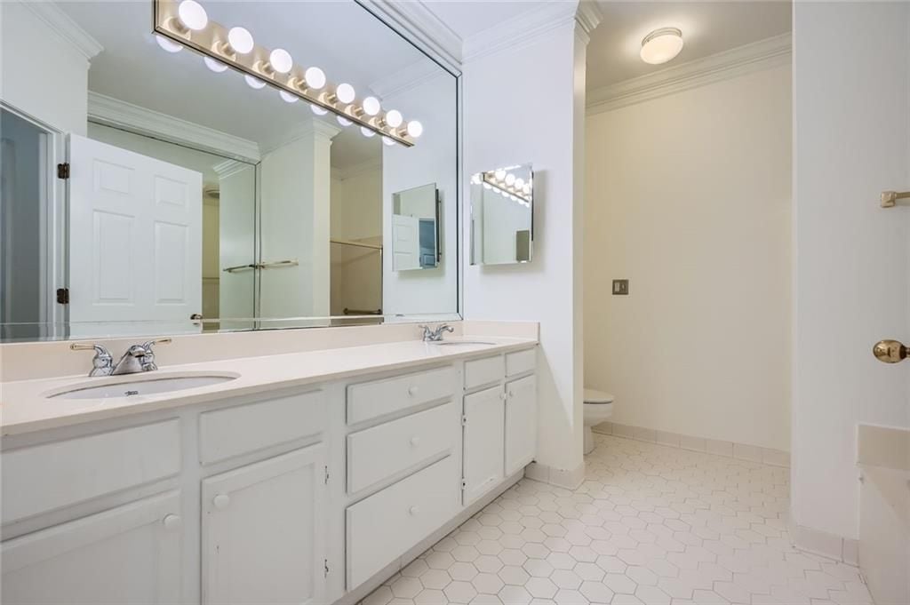 Building Photo - 28311 Plantation Dr NE