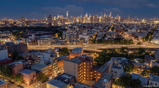 Building Photo - 444 Graham Ave