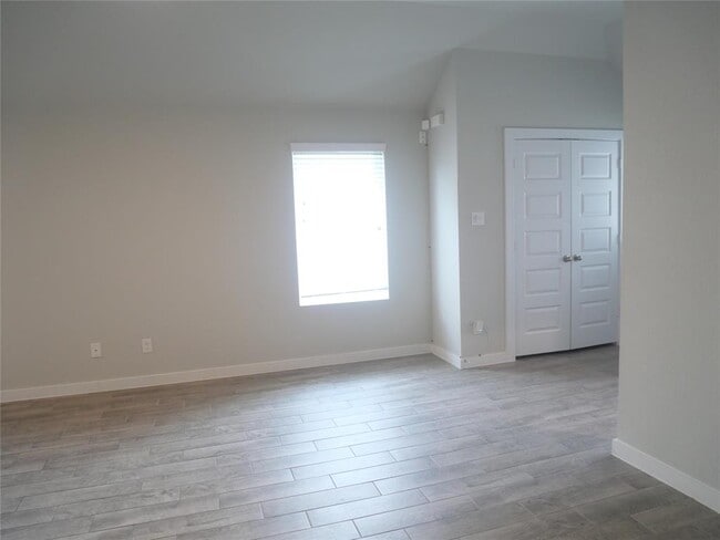 Building Photo - 2722 Oakleaf Ash Ln