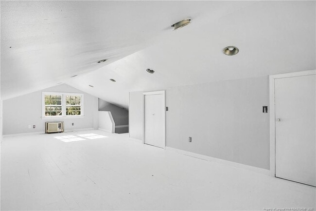 Building Photo - 410 Fairfax Ave