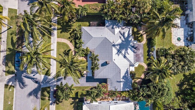 Building Photo - 210 Monceaux Rd