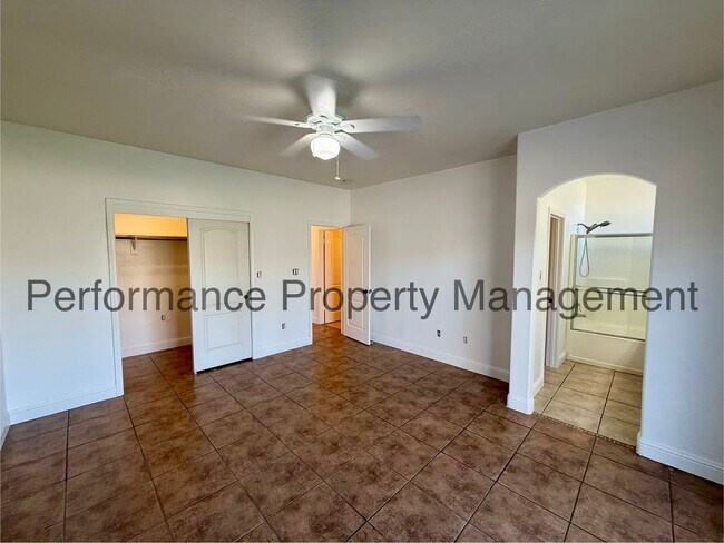 Building Photo - 4 Bed/2 Bath in SW Bakersfield w/ RBP, Solar & $0 Deposit Option