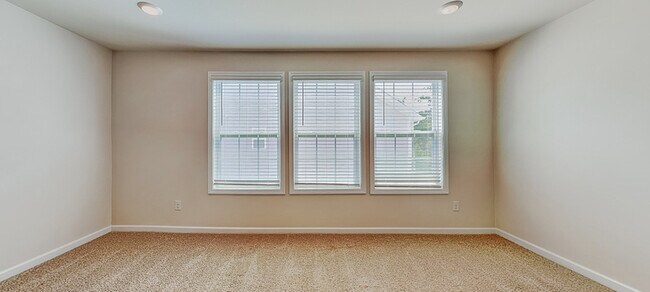 Building Photo - 5301 Ennisworth Ln
