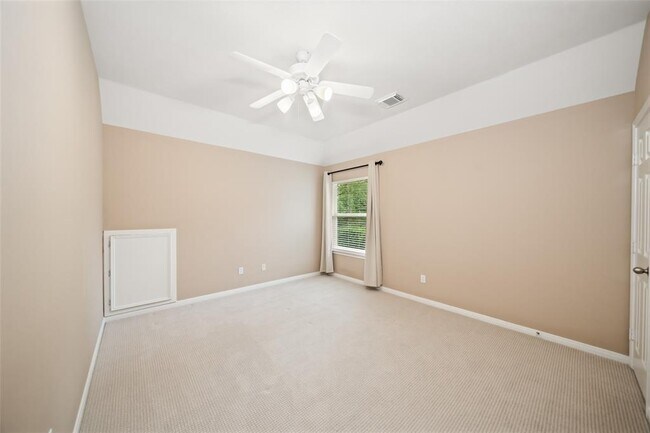 Building Photo - 10 Dove Trace Cir