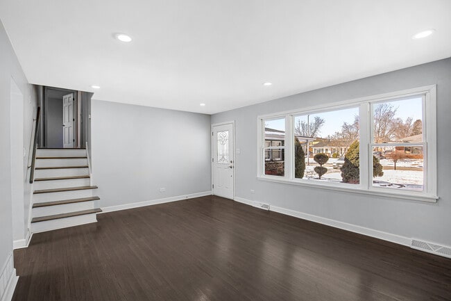 Building Photo - 16779 92nd Ave