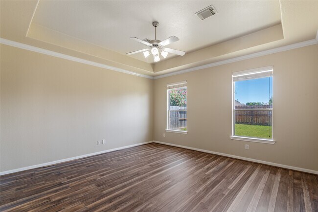 Building Photo - 24822 Dutton Point Dr