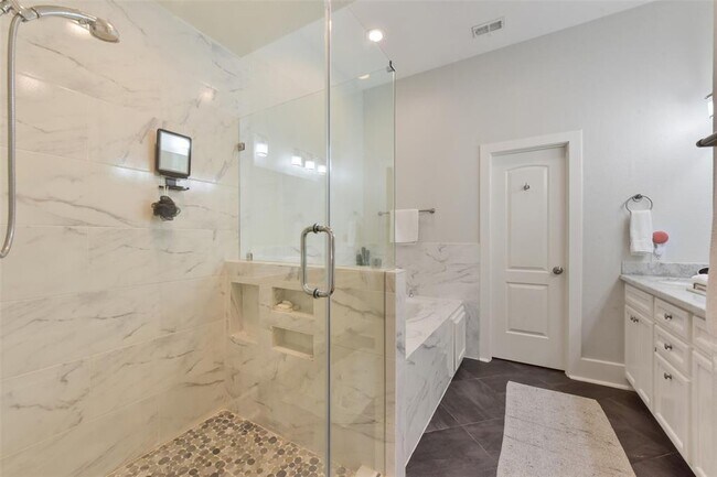 Building Photo - 2020 McGowen St
