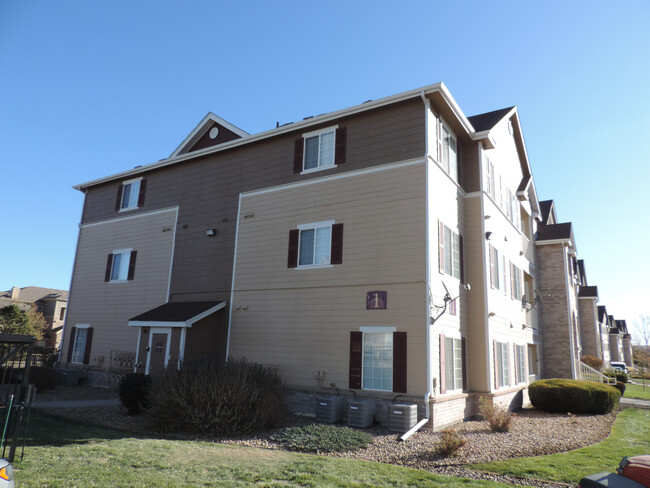 Building Photo - Englewood 2 Bedroom, 2 Bath Condo (Availab...
