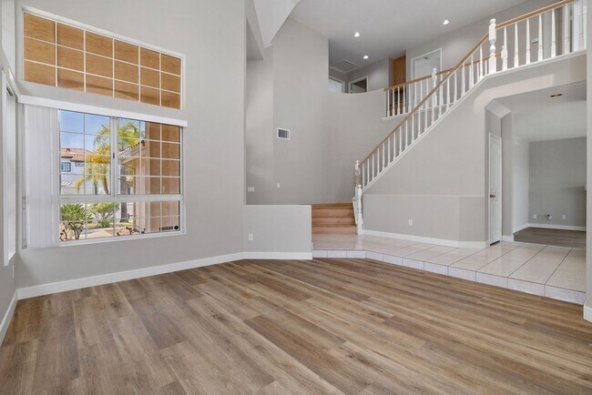 Building Photo - Cul-de-sac 4-bedroom House