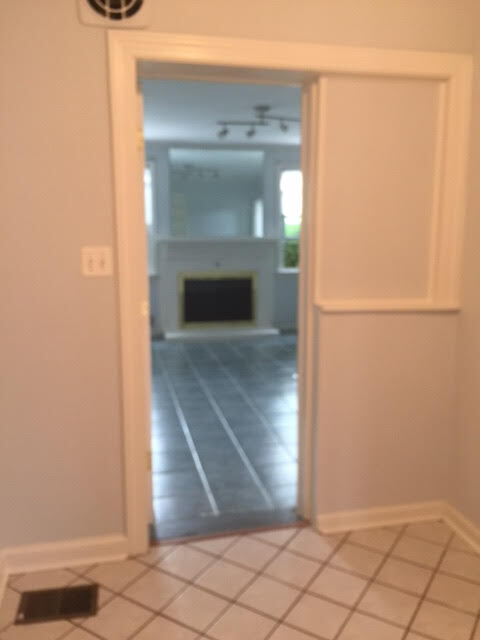 Building Photo - 633 N Nelson St