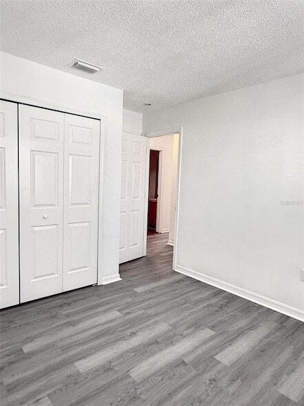 Building Photo - 7328 E Bank Dr