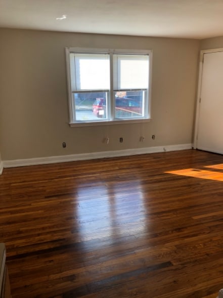 Building Photo - 21 Elsmere Blvd