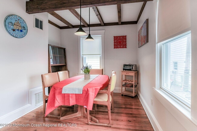 Building Photo - 82 Franklin Ave