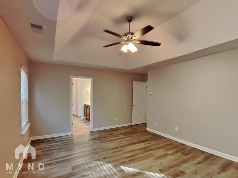 Building Photo - 41 Minima Ct