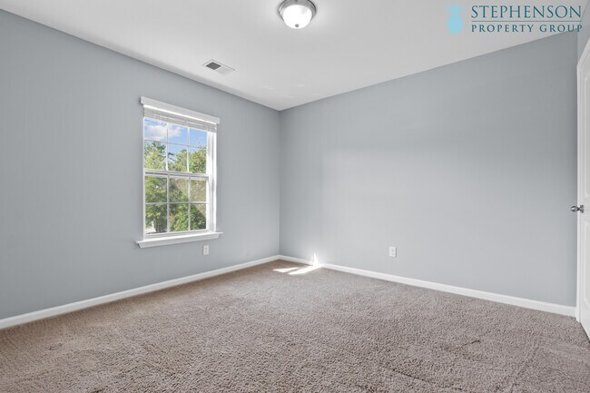Building Photo - 1186 Triple Crown Ct
