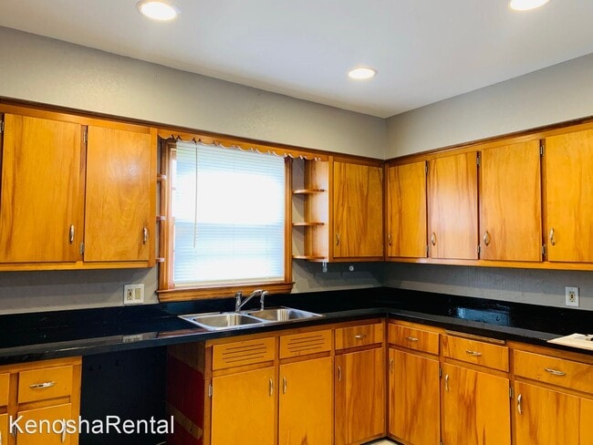 Building Photo - 3 br, 1 bath House - 7807 28th Avenue