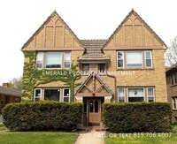 Building Photo - 2120 Douglas St