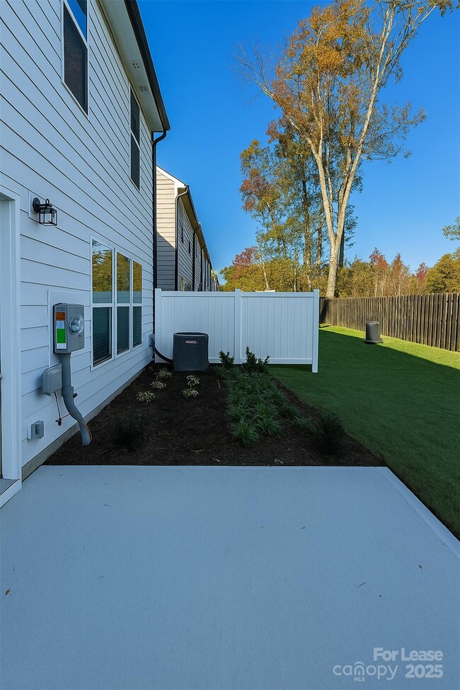 Building Photo - 17014 Patron Dr