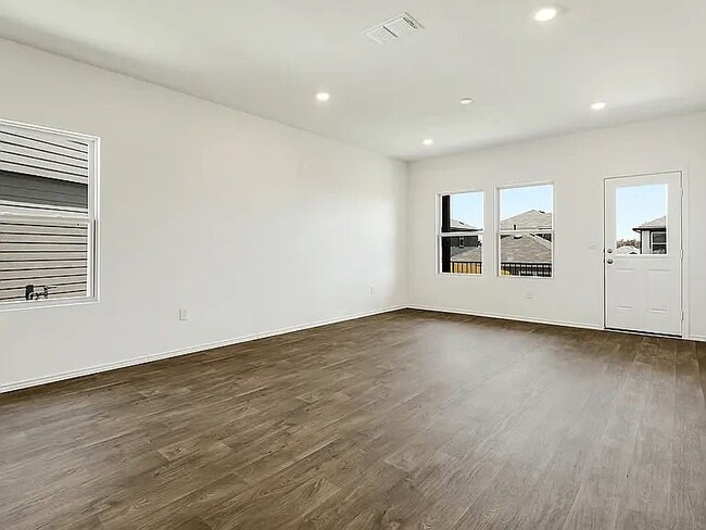 Building Photo - 12314 Silversmith Ln