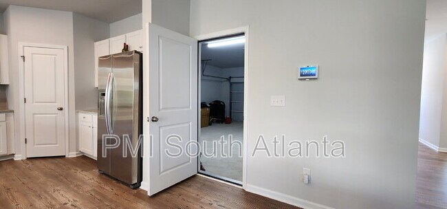 Building Photo - 7124 Timberland Trl