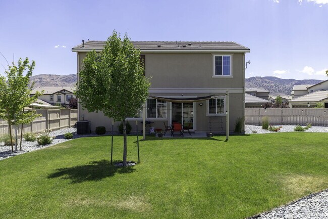 Building Photo - Spacious Home in Damonte Ranch - Large Backyard!
