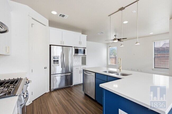 Building Photo - 3109 Corbin Ln