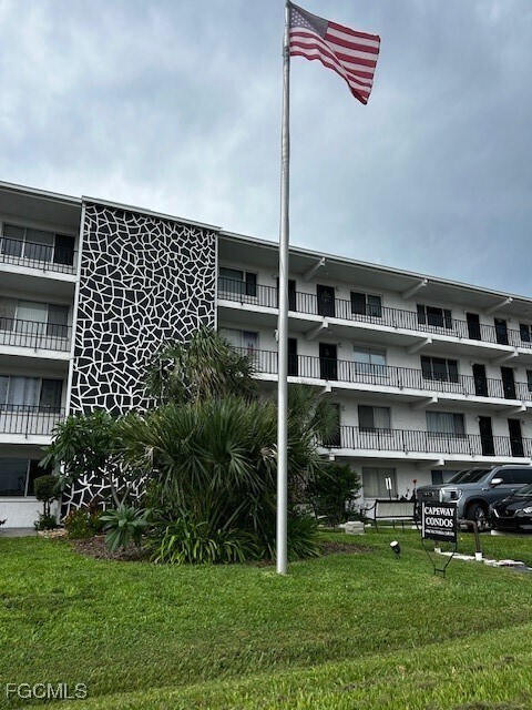 Building Photo - 4906 Victoria Dr