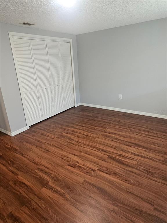 Building Photo - 5302 Oakwood Ct
