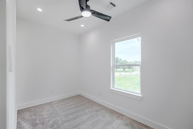 Building Photo - 7903 Sunnyhill St