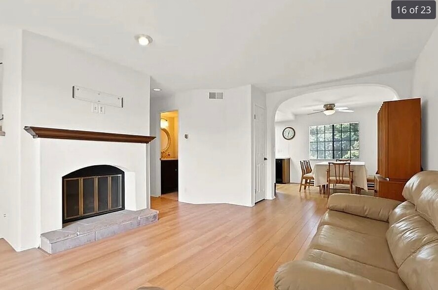 Building Photo - 3937 W 182nd St