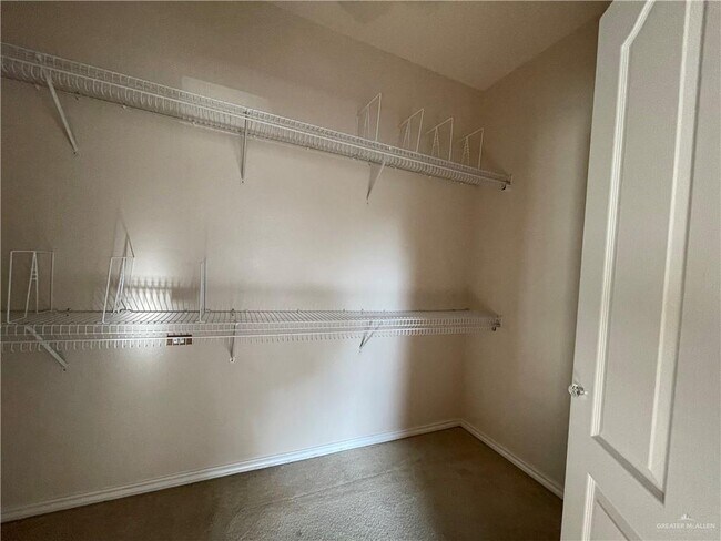 Building Photo - 22 Dove Ave