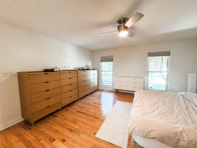Building Photo - 138 Wood Creek Dr