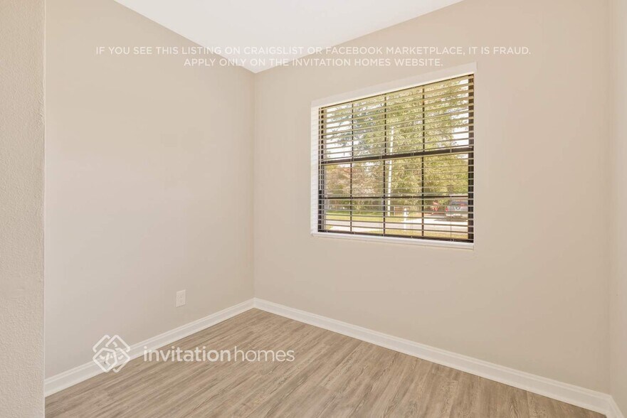 Building Photo - 6346 Commodore Dr