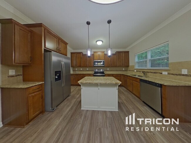 Building Photo - 5005 Sandi's Ct