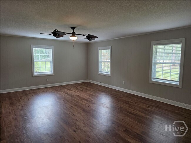 Building Photo - 5944 GA-21