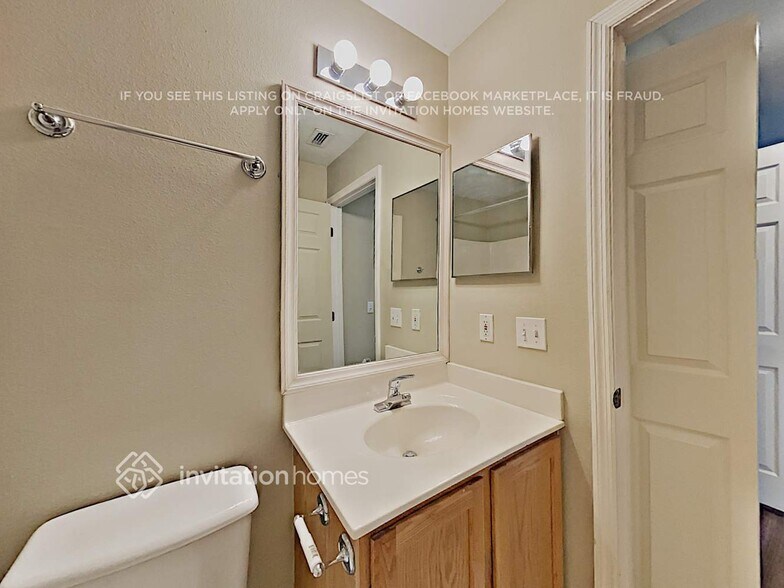 Building Photo - 6207 Cannoli Pl