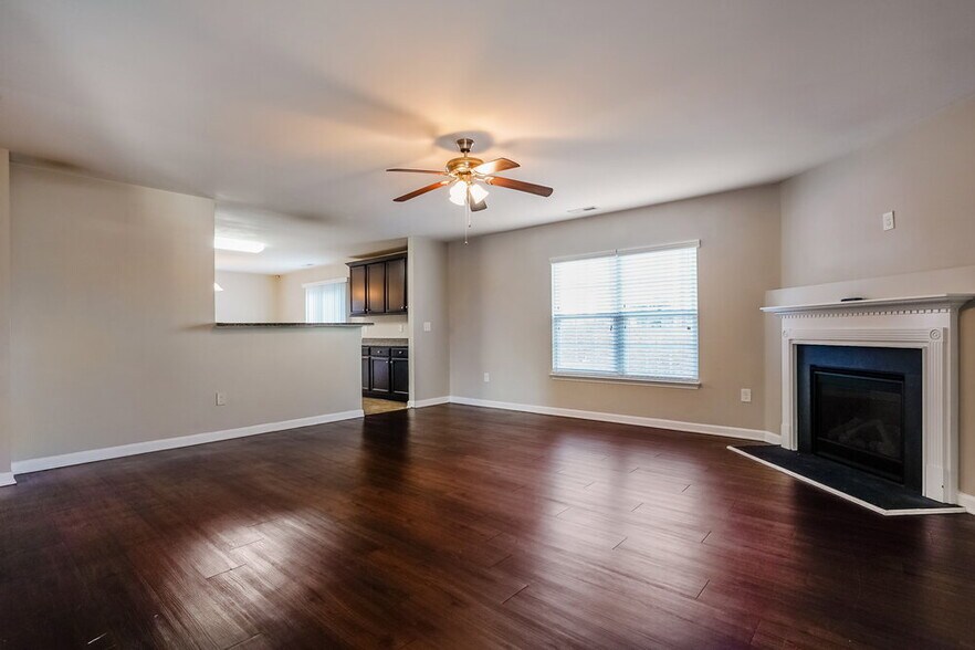 Building Photo - 5022 Gailardia Drive